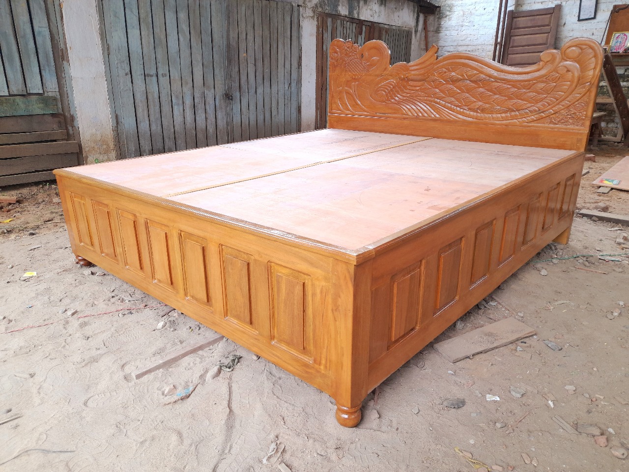 Premium Furniture 2